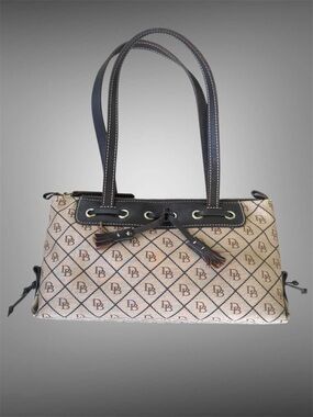 DOONEY AND BOURKE HANDBAG
